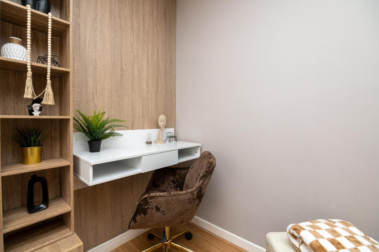 Charming Gem Ii 2bd 2ba Retreat Appartamento Londra